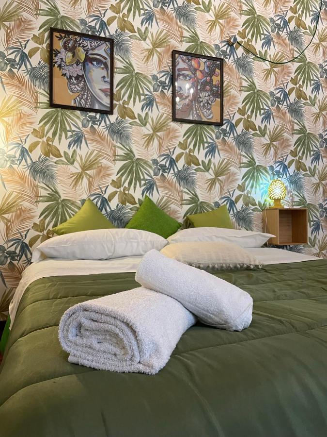 Charming House In The Historic Center Of Palermo Apartment Ngoại thất bức ảnh